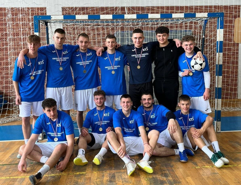 GRADSKO NATJECANJE U FUTSALU ZA MLADIĆE SREDNJIH ŠKOLA