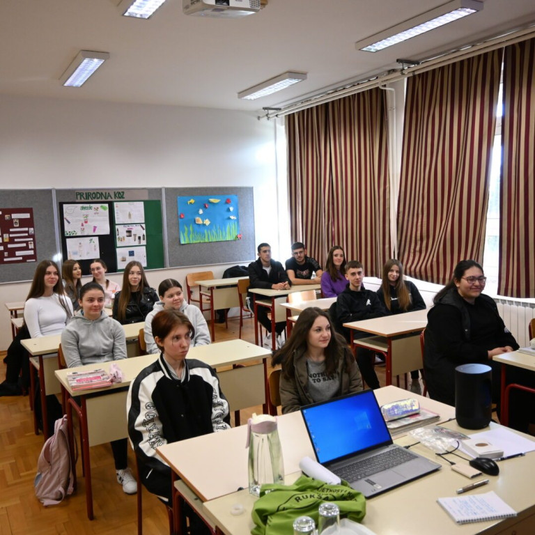 Ruksak(pun) kulture u Komercijalnoj i trgovačkoj školi Bjelovar