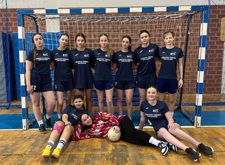 GRADSKO NATJECANJE U FUTSALU ZA DJEVOJKE SREDNJIH ŠKOLA