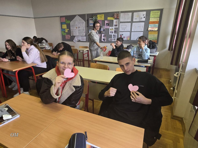 USUSRET VALENTINOVU