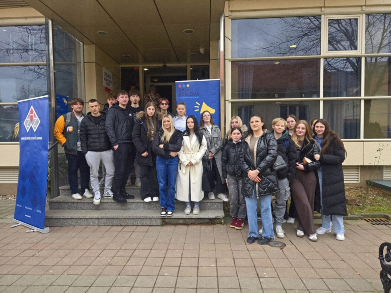 Sajam poslova kao ključna točka spajanja bjelovarskih maturanata i poslodavaca