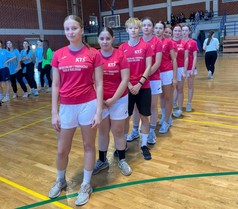 GRADSKO NATJECANJE U FUTSALU ZA DJEVOJKE SREDNJIH ŠKOLA