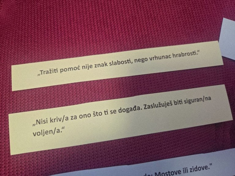 Jedna boja, jedna poruka: Stop nasilju!