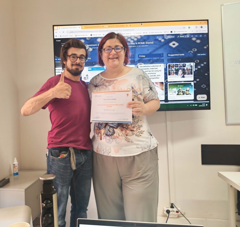 Rim – Integrating AI in the Classroom with Critical Thinking
